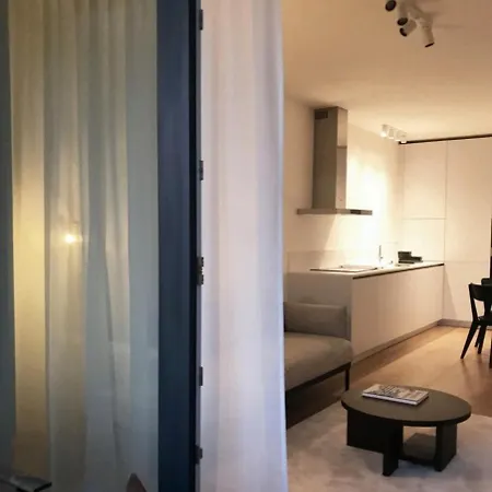 Iman With Privat Garage Parking Free, 5 Minute Walk To The Center