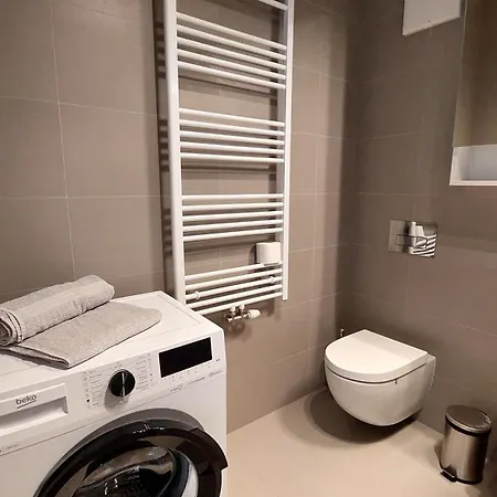 Apartment Iman With Privat Garage Parking Free, 5 Minute Walk To The Center *